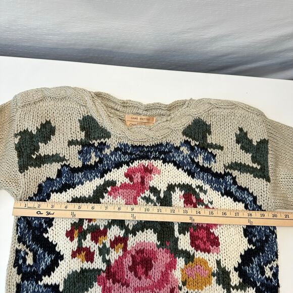 Vintage One Step Up Womens Chunky Sweater Size M Hand Knit Floral Graphic Boho - Picture 8 of 9
